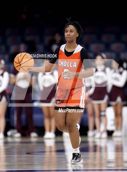 Thumbnail 3 in Cholla vs Desert View (MLK Basketball Classic) photogallery.