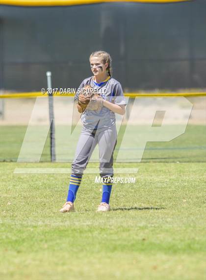 Thumbnail 3 in Sahuarita vs Show Low (AIA Division 3A Round 1 Playoff)  photogallery.