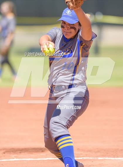 Thumbnail 1 in Sahuarita vs Show Low (AIA Division 3A Round 1 Playoff)  photogallery.