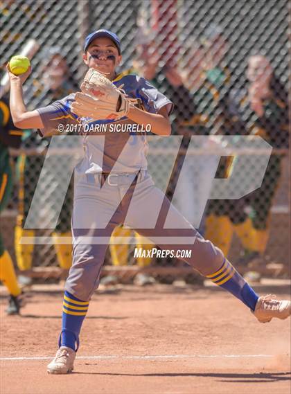 Thumbnail 1 in Sahuarita vs Show Low (AIA Division 3A Round 1 Playoff)  photogallery.