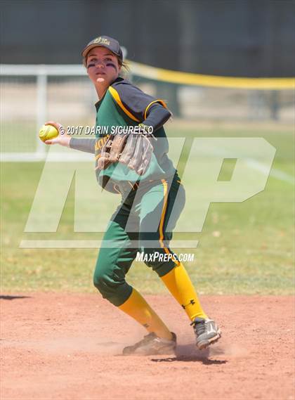 Thumbnail 3 in Sahuarita vs Show Low (AIA Division 3A Round 1 Playoff)  photogallery.