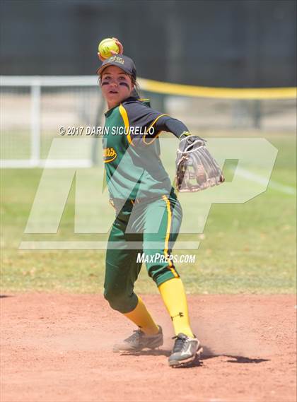 Thumbnail 1 in Sahuarita vs Show Low (AIA Division 3A Round 1 Playoff)  photogallery.