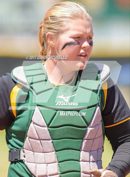 Thumbnail 2 in Sahuarita vs Show Low (AIA Division 3A Round 1 Playoff)  photogallery.