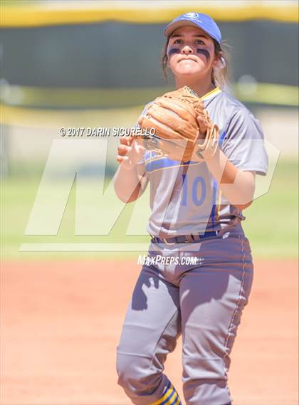 Thumbnail 1 in Sahuarita vs Show Low (AIA Division 3A Round 1 Playoff)  photogallery.