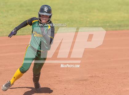 Thumbnail 1 in Sahuarita vs Show Low (AIA Division 3A Round 1 Playoff)  photogallery.