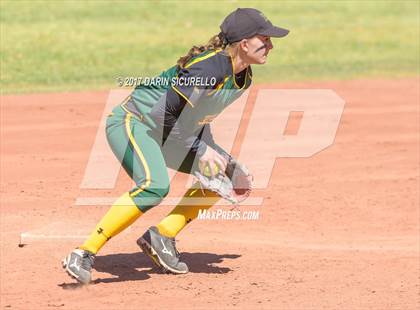 Thumbnail 2 in Sahuarita vs Show Low (AIA Division 3A Round 1 Playoff)  photogallery.