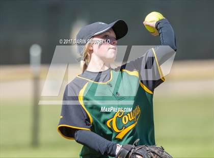 Thumbnail 2 in Sahuarita vs Show Low (AIA Division 3A Round 1 Playoff)  photogallery.