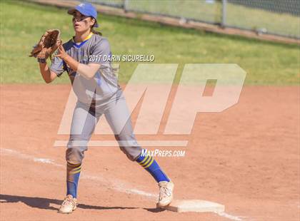 Thumbnail 2 in Sahuarita vs Show Low (AIA Division 3A Round 1 Playoff)  photogallery.