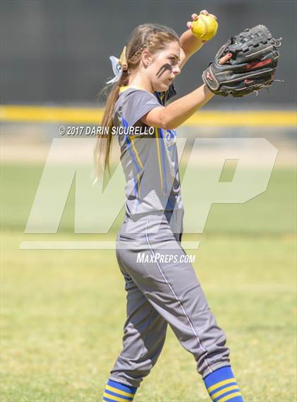 Thumbnail 2 in Sahuarita vs Show Low (AIA Division 3A Round 1 Playoff)  photogallery.