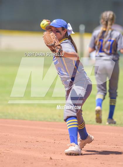 Thumbnail 2 in Sahuarita vs Show Low (AIA Division 3A Round 1 Playoff)  photogallery.