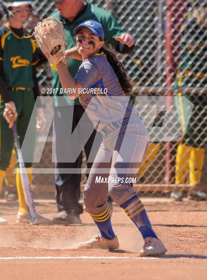 Thumbnail 3 in Sahuarita vs Show Low (AIA Division 3A Round 1 Playoff)  photogallery.