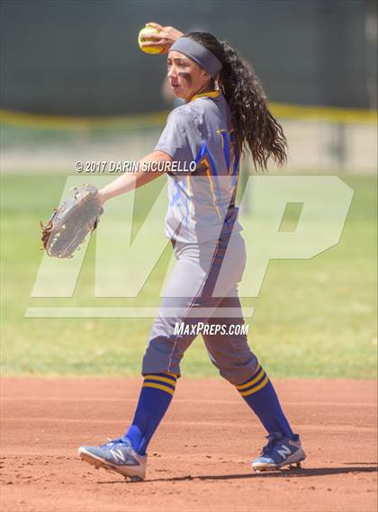 Thumbnail 2 in Sahuarita vs Show Low (AIA Division 3A Round 1 Playoff)  photogallery.
