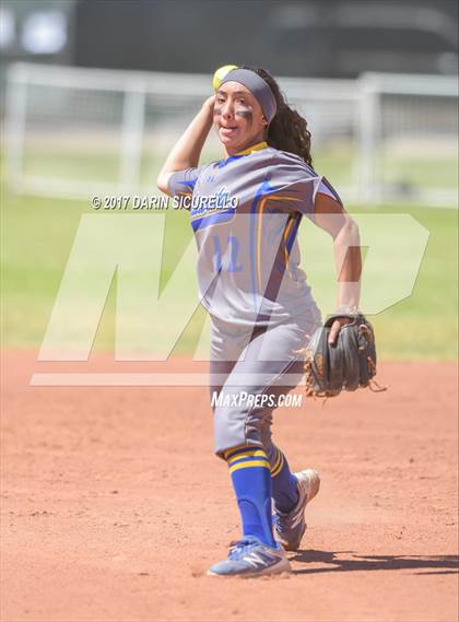 Thumbnail 1 in Sahuarita vs Show Low (AIA Division 3A Round 1 Playoff)  photogallery.