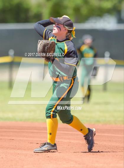 Thumbnail 2 in Sahuarita vs Show Low (AIA Division 3A Round 1 Playoff)  photogallery.