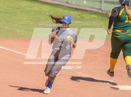 Thumbnail 1 in Sahuarita vs Show Low (AIA Division 3A Round 1 Playoff)  photogallery.