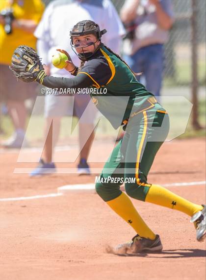 Thumbnail 2 in Sahuarita vs Show Low (AIA Division 3A Round 1 Playoff)  photogallery.