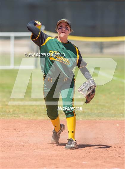 Thumbnail 2 in Sahuarita vs Show Low (AIA Division 3A Round 1 Playoff)  photogallery.
