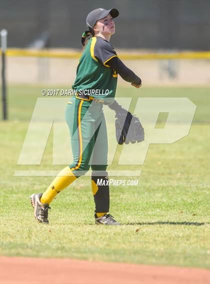 Thumbnail 3 in Sahuarita vs Show Low (AIA Division 3A Round 1 Playoff)  photogallery.