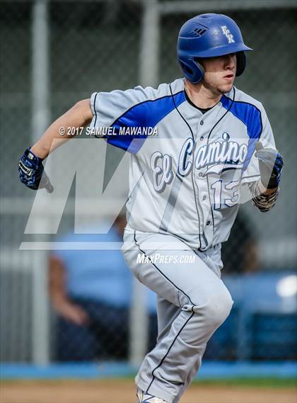 Thumbnail 3 in El Camino Real vs Poly photogallery.