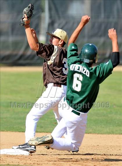 Thumbnail 3 in Don Lugo @ South Hills photogallery.
