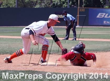 Thumbnail 3 in Village Christian vs. Santa Ynez (CIFSS Division 5 Championship) photogallery.