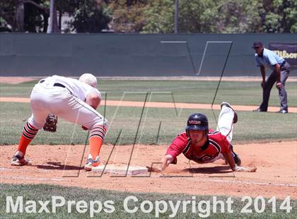 Thumbnail 3 in Village Christian vs. Santa Ynez (CIFSS Division 5 Championship) photogallery.
