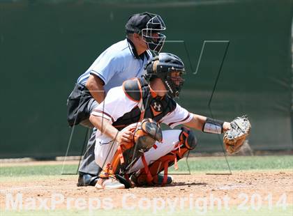 Thumbnail 2 in Village Christian vs. Santa Ynez (CIFSS Division 5 Championship) photogallery.