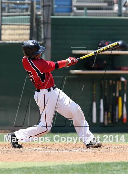 Thumbnail 3 in Village Christian vs. Santa Ynez (CIFSS Division 5 Championship) photogallery.