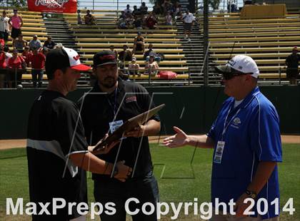 Thumbnail 2 in Village Christian vs. Santa Ynez (CIFSS Division 5 Championship) photogallery.