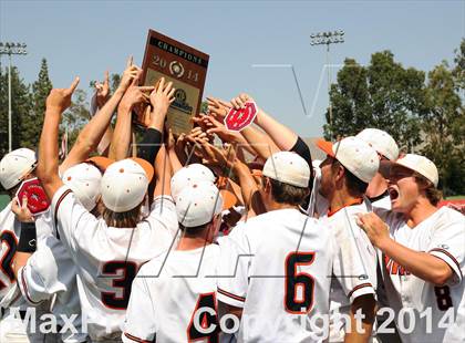 Thumbnail 3 in Village Christian vs. Santa Ynez (CIFSS Division 5 Championship) photogallery.