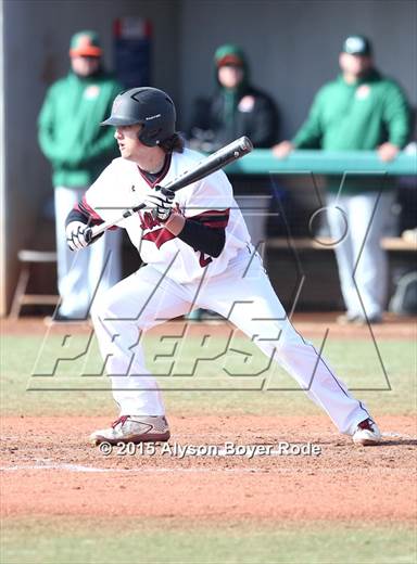 null - Photo 01