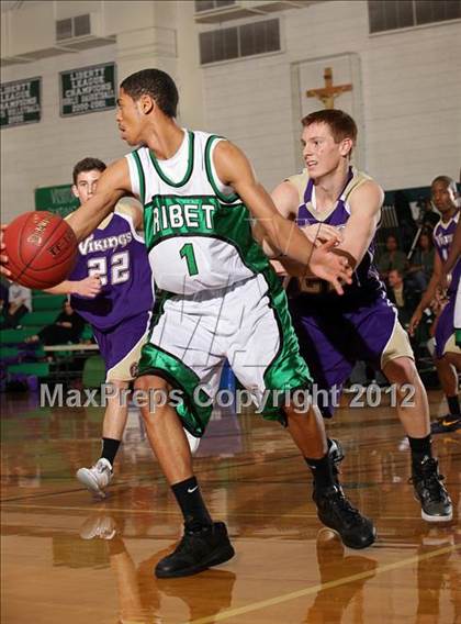 Thumbnail 2 in Ribet Academy vs. Valencia (Providence Cystic Fibrosis Benefit) photogallery.