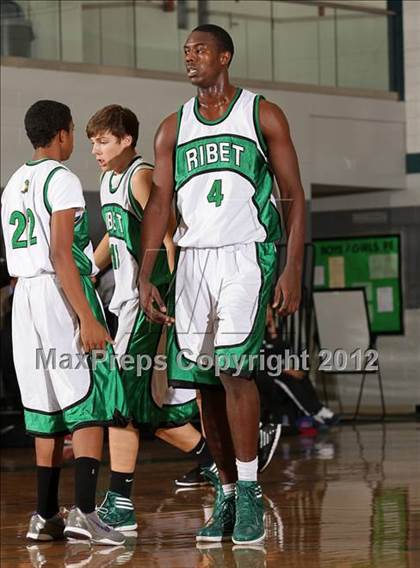 Thumbnail 3 in Ribet Academy vs. Valencia (Providence Cystic Fibrosis Benefit) photogallery.