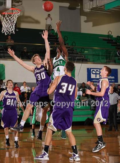 Thumbnail 1 in Ribet Academy vs. Valencia (Providence Cystic Fibrosis Benefit) photogallery.