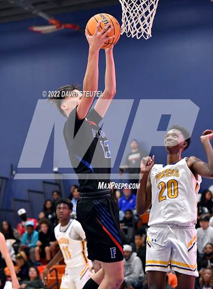 Thumbnail 3 in Folsom vs. Grant (Fortune Showcase) photogallery.