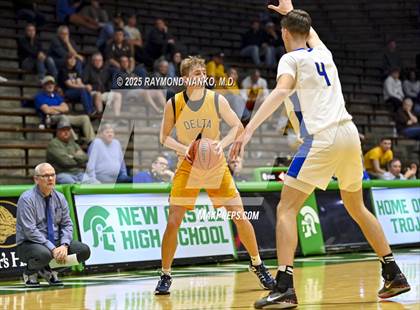 Thumbnail 3 in Delta vs. Fort Wayne Blackhawk Christian (IHSAA 4A New Castle Regional)  photogallery.
