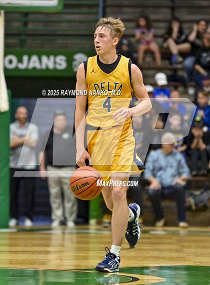 Thumbnail 3 in Delta vs. Fort Wayne Blackhawk Christian (IHSAA 4A New Castle Regional)  photogallery.