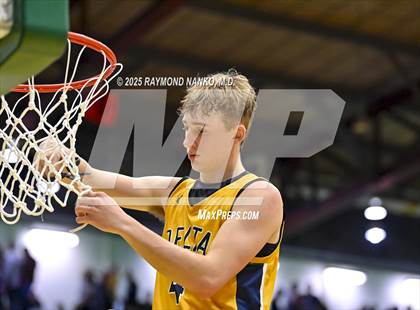 Thumbnail 2 in Delta vs. Fort Wayne Blackhawk Christian (IHSAA 4A New Castle Regional)  photogallery.