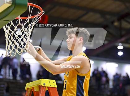 Thumbnail 3 in Delta vs. Fort Wayne Blackhawk Christian (IHSAA 4A New Castle Regional)  photogallery.