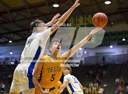 Thumbnail 2 in Delta vs. Fort Wayne Blackhawk Christian (IHSAA 4A New Castle Regional)  photogallery.