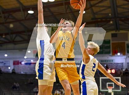 Thumbnail 2 in Delta vs. Fort Wayne Blackhawk Christian (IHSAA 4A New Castle Regional)  photogallery.