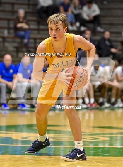 Thumbnail 2 in Delta vs. Fort Wayne Blackhawk Christian (IHSAA 4A New Castle Regional)  photogallery.