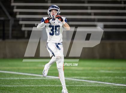 Thumbnail 3 in Nelson vs. Lake Oswego (OSAA 6A Semifinal) photogallery.