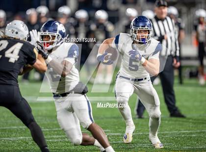 Thumbnail 3 in Nelson vs. Lake Oswego (OSAA 6A Semifinal) photogallery.