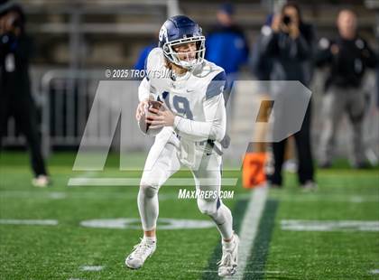Thumbnail 1 in Nelson vs. Lake Oswego (OSAA 6A Semifinal) photogallery.
