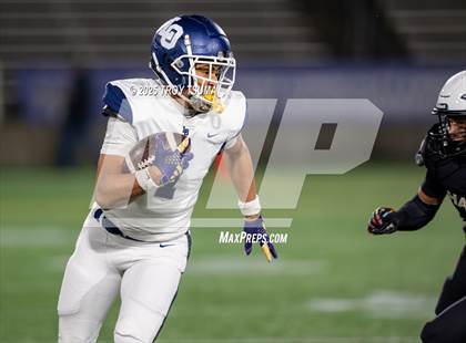 Thumbnail 2 in Nelson vs. Lake Oswego (OSAA 6A Semifinal) photogallery.