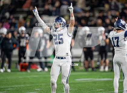 Thumbnail 2 in Nelson vs. Lake Oswego (OSAA 6A Semifinal) photogallery.