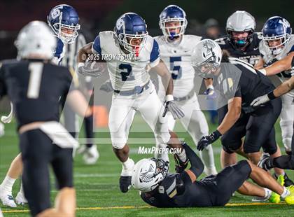 Thumbnail 2 in Nelson vs. Lake Oswego (OSAA 6A Semifinal) photogallery.