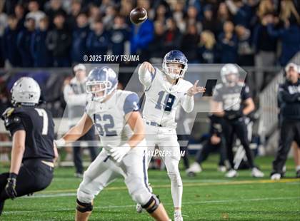 Thumbnail 1 in Nelson vs. Lake Oswego (OSAA 6A Semifinal) photogallery.