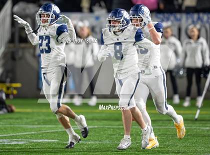 Thumbnail 2 in Nelson vs. Lake Oswego (OSAA 6A Semifinal) photogallery.